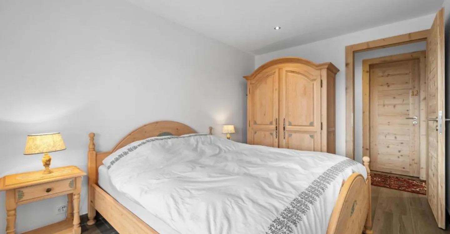 Magnificent ski in/out apartment - Photo 10 of 13