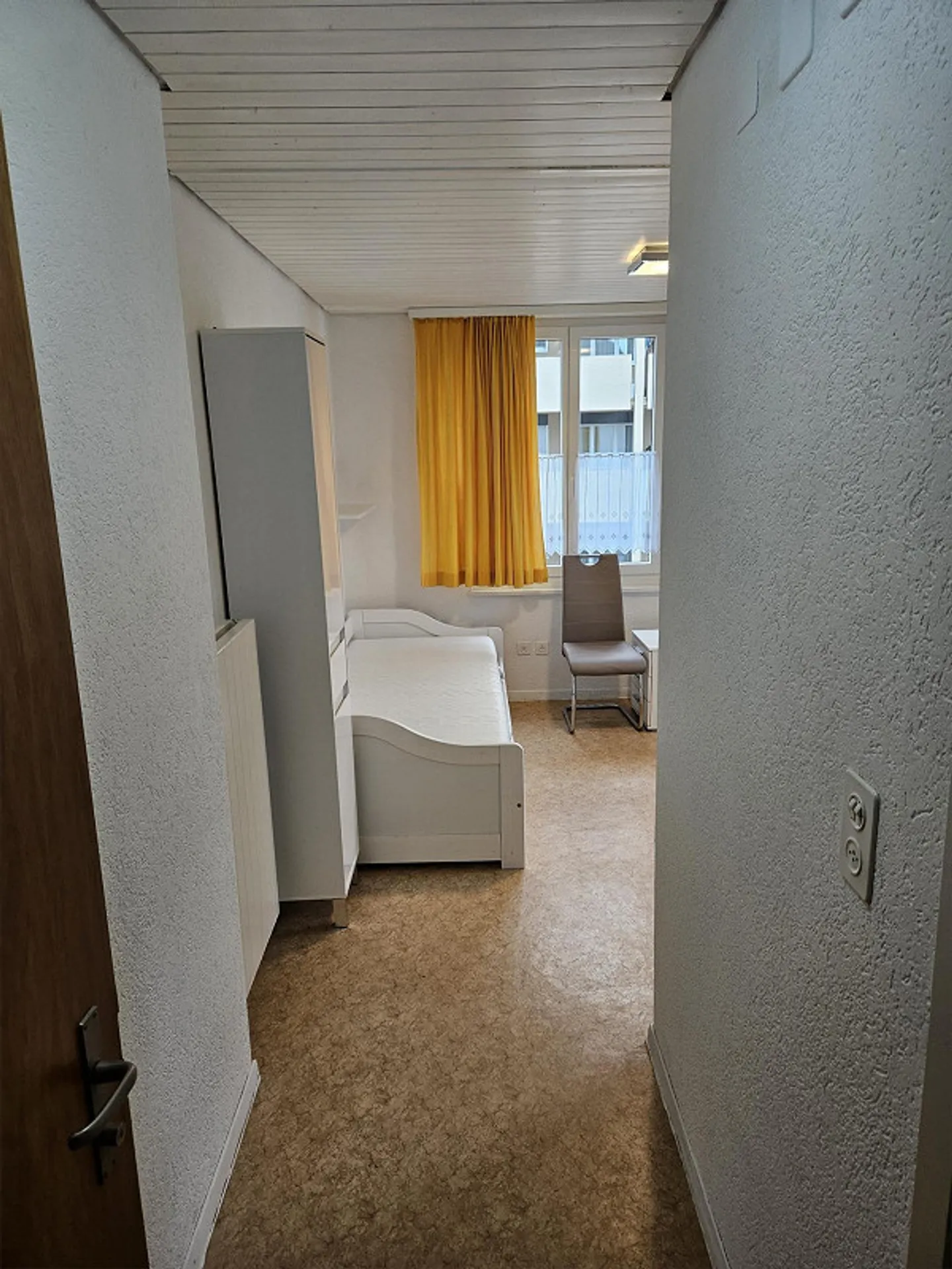 Appartamento singolo arredato a Neuhausen - Foto 3 di 5