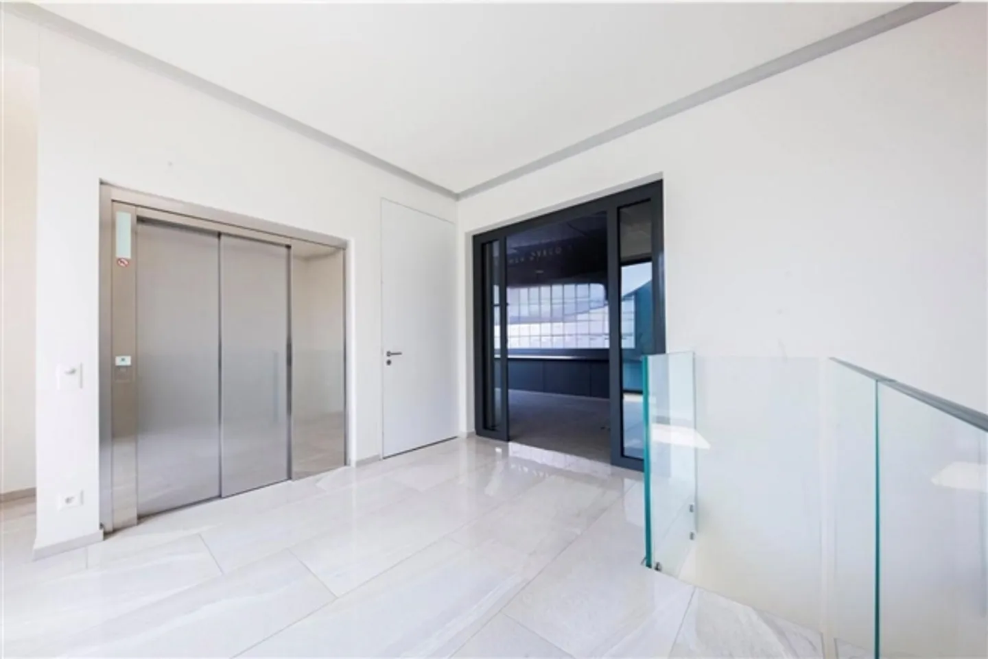 Prestigious Duplex Apartment New Residence in Lugano Castagnola - Photo 5 of 16