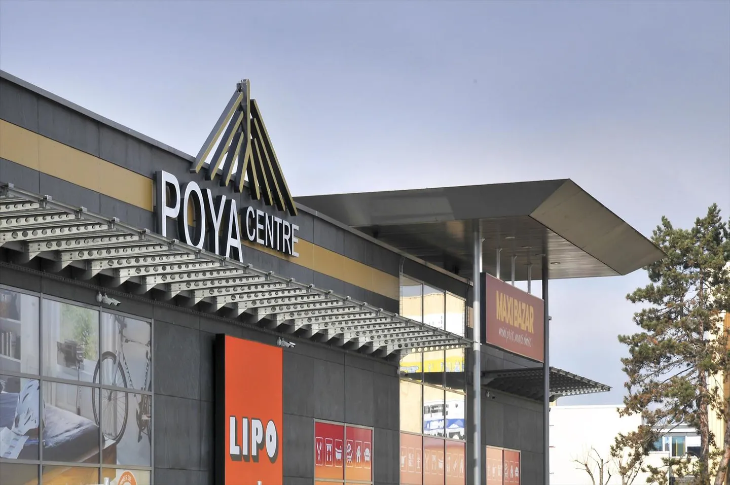 Poya Centre - Superficie indipendente di 569 m2 - Foto 2 di 5
