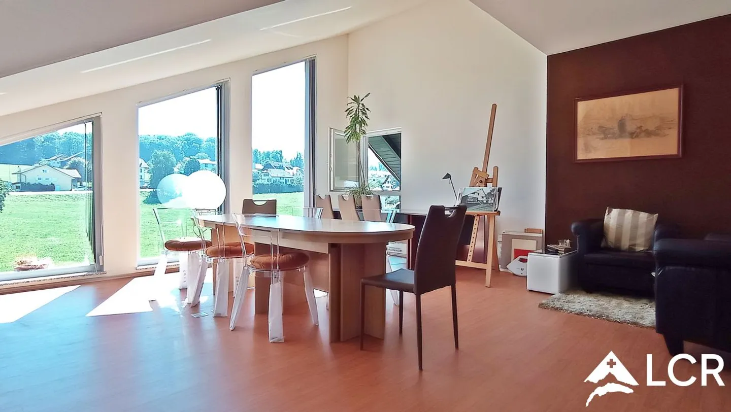 Wunderschöne möblierte Villa 8,5p / 6 Schlafzimmer + Studio / Garten - Pool - Foto 3 von 11