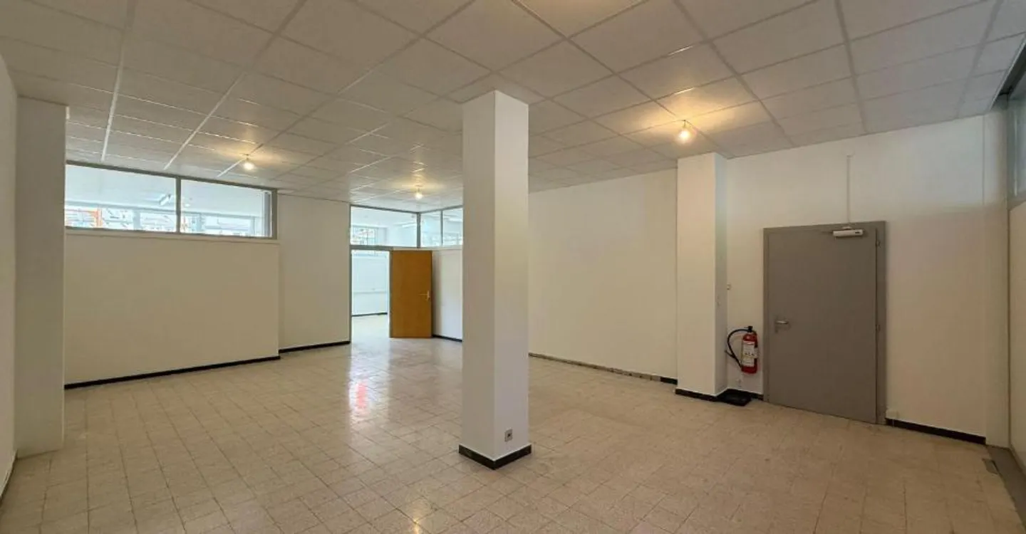 Espace Commercial à Sion - Photo 2 sur 9