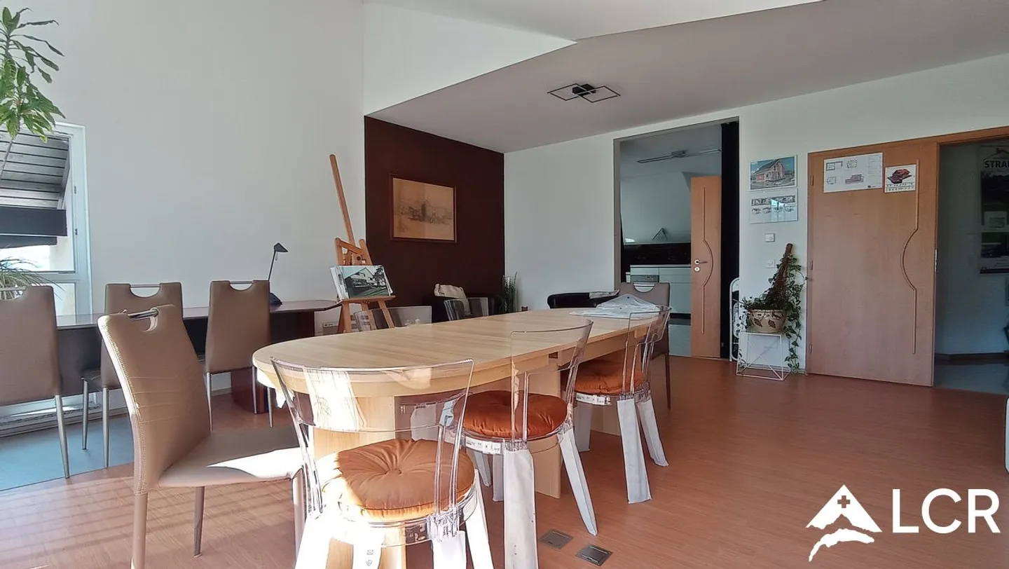 Wunderschöne möblierte Villa 8,5p / 6 Schlafzimmer + Studio / Garten - Pool - Foto 5 von 11