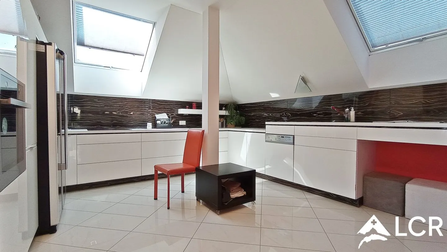 Wunderschöne möblierte Villa 8,5p / 6 Schlafzimmer + Studio / Garten - Pool - Foto 7 von 11