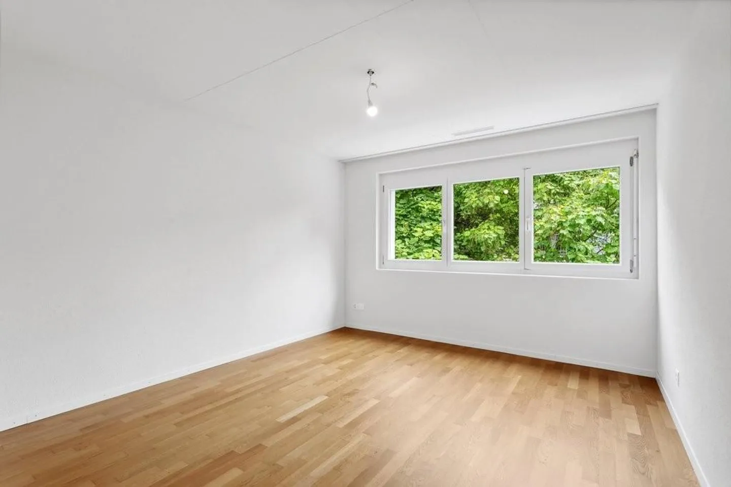 Moderne 3.5-Zimmerwohnung - Foto 3 von 10