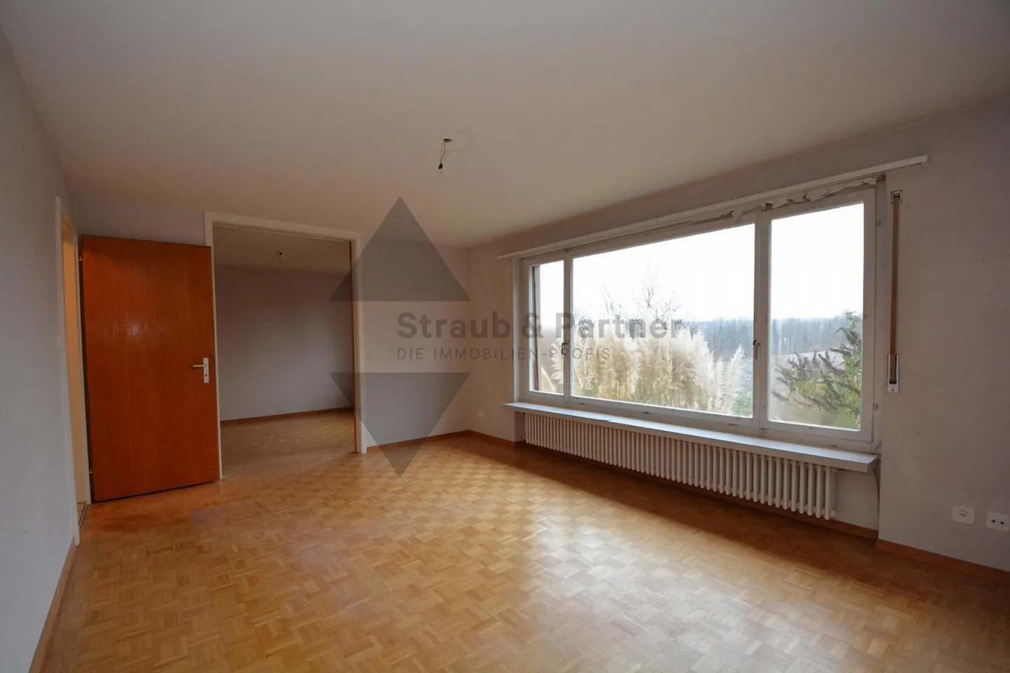 TERRAIN CONSTRUCTIBLE ENSOLEILLÉ AVEC POTENTIEL | AVEC PROPRIÉTÉ À DÉMOLIR - Photo 12 sur 13