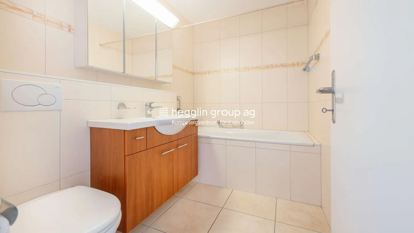 Maisonette con giardino e sensazione di casa nel cuore di Brunnen - Foto 8 di 13