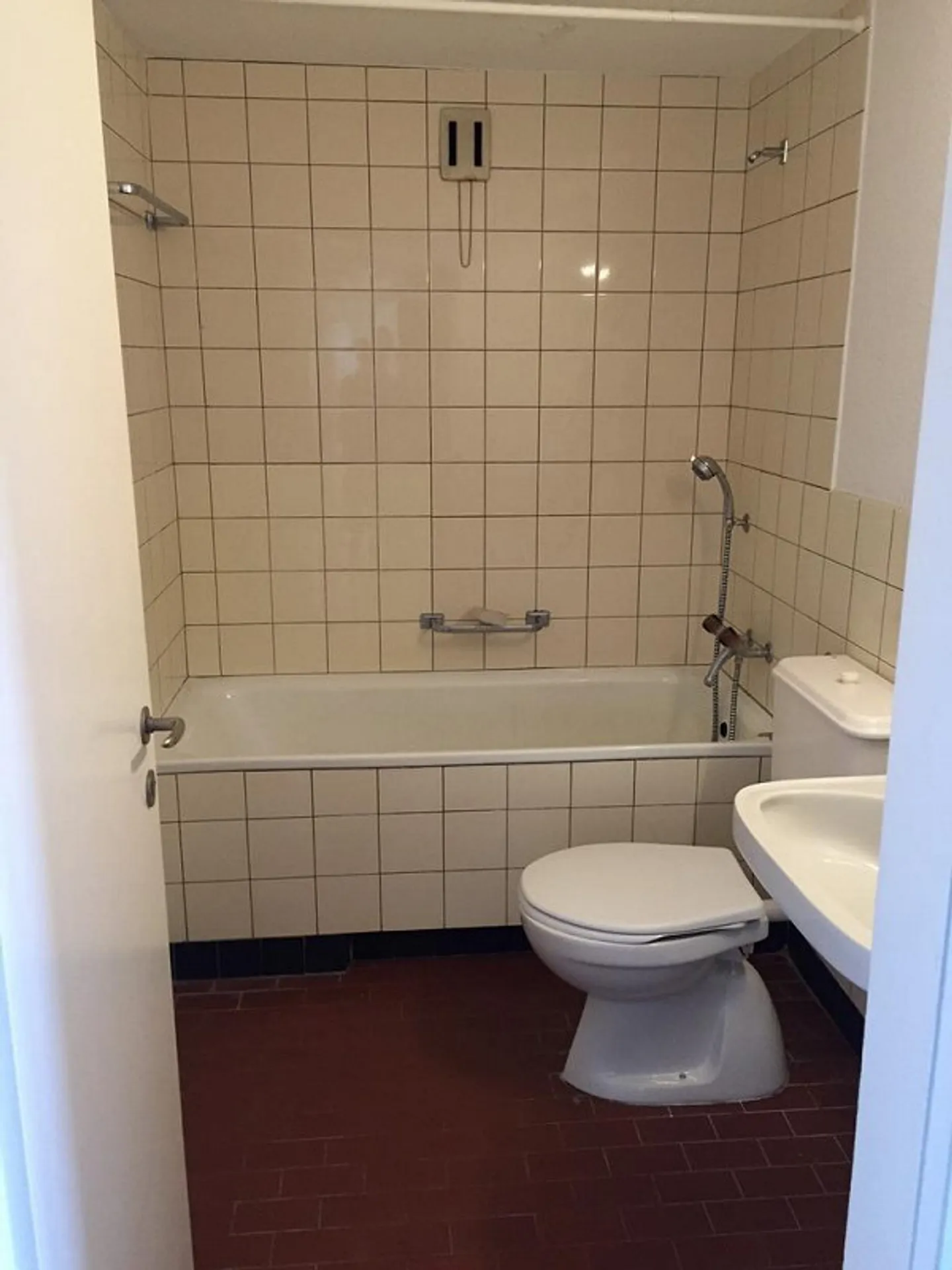 Zentrale 4.5-Zimmerwohnung mit Balkon - Foto 3 von 7