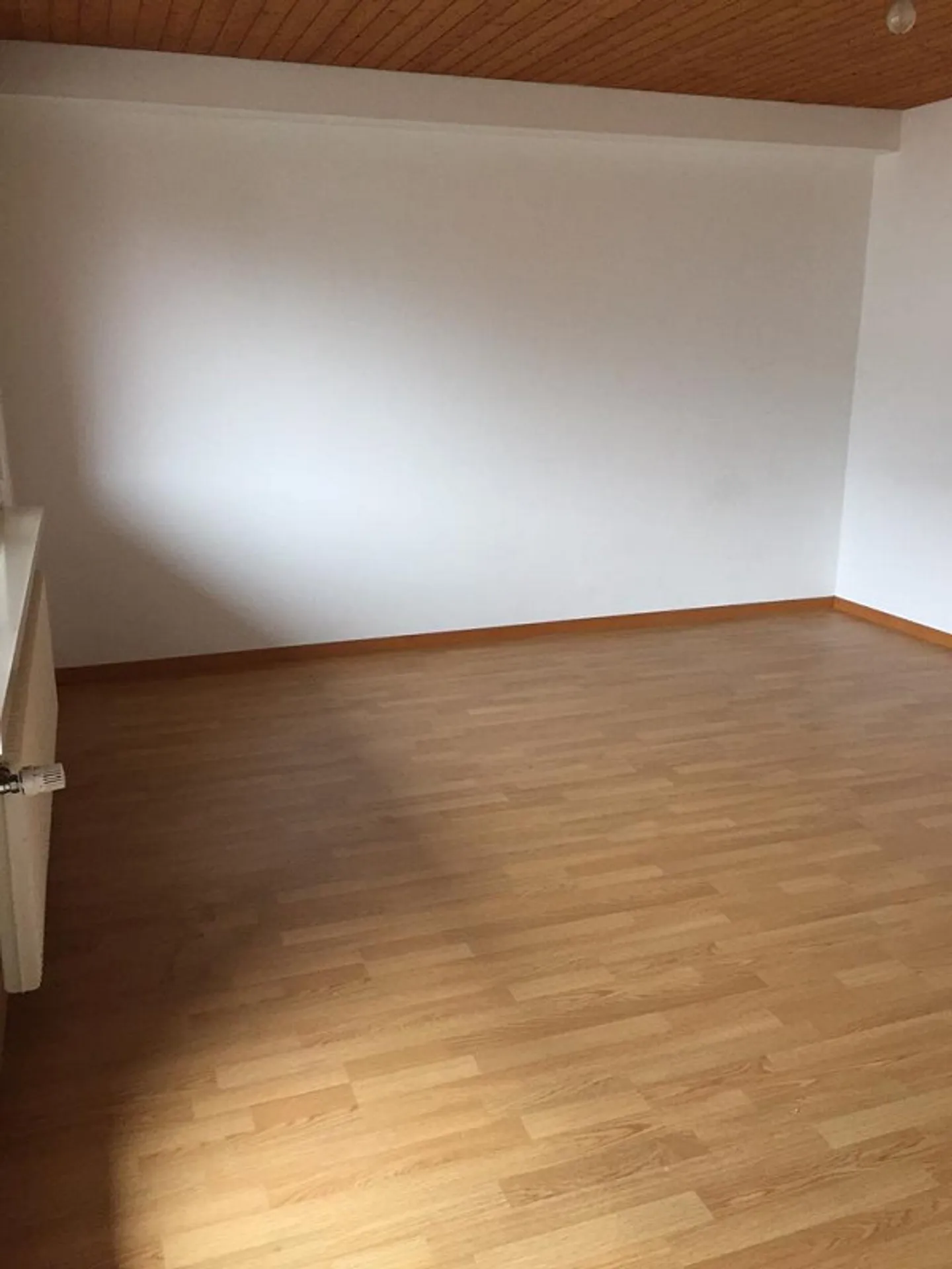 Zentrale 4.5-Zimmerwohnung mit Balkon - Foto 6 von 7