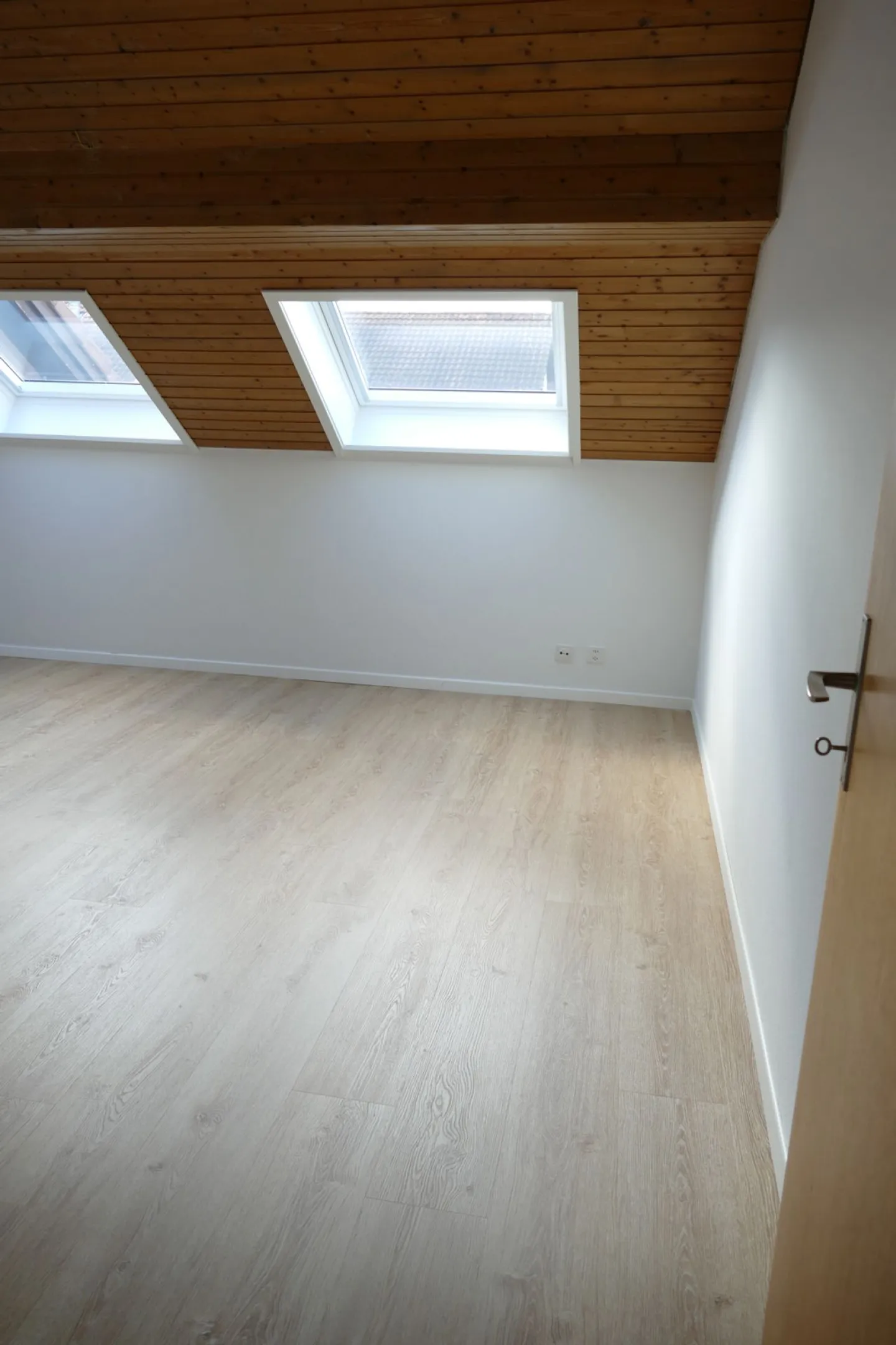 4.5-Room Attic Apartment, Kirchmattstrasse 7 - Photo 7 of 13