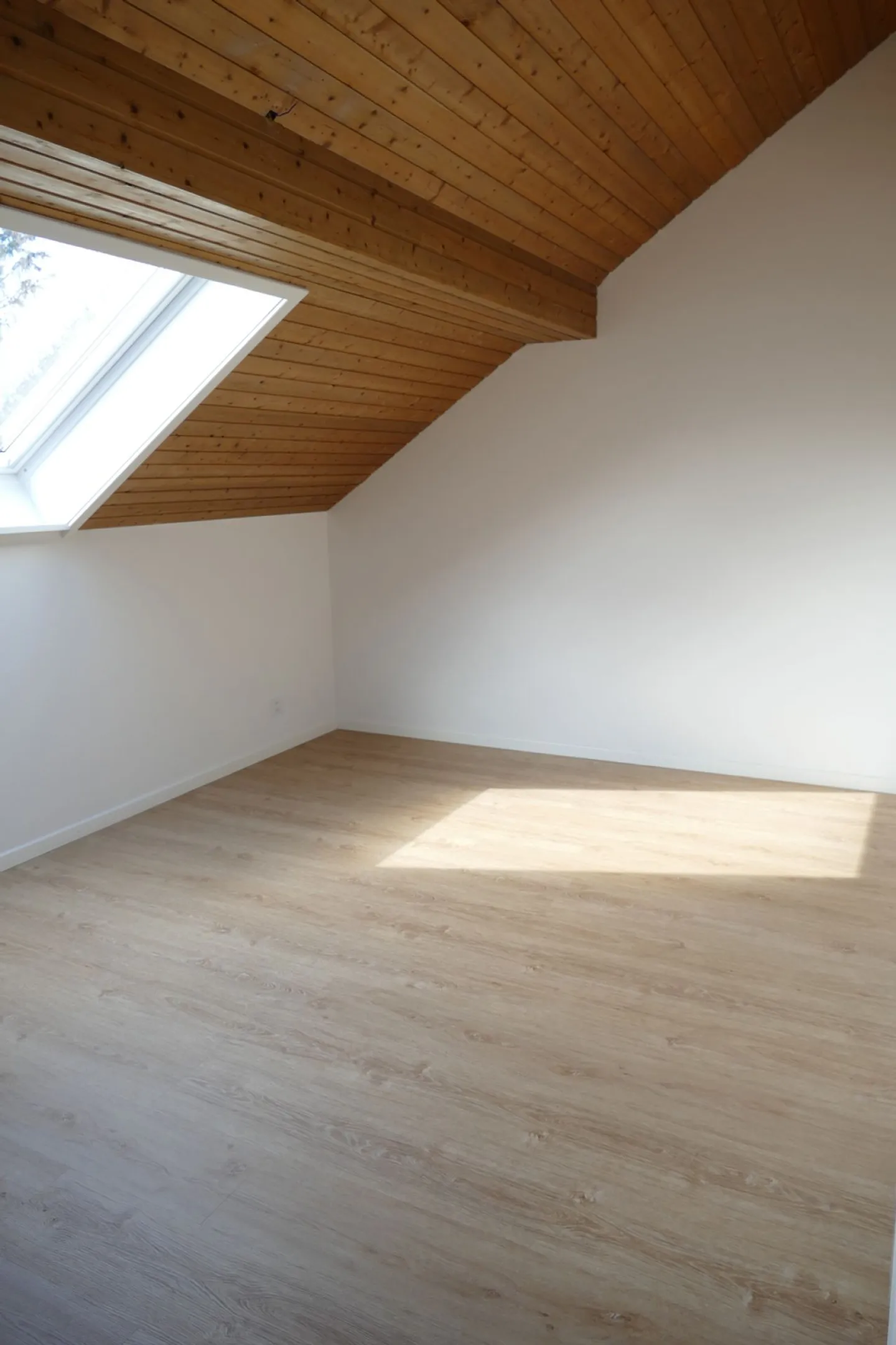 4.5-Room Attic Apartment, Kirchmattstrasse 7 - Photo 8 of 13
