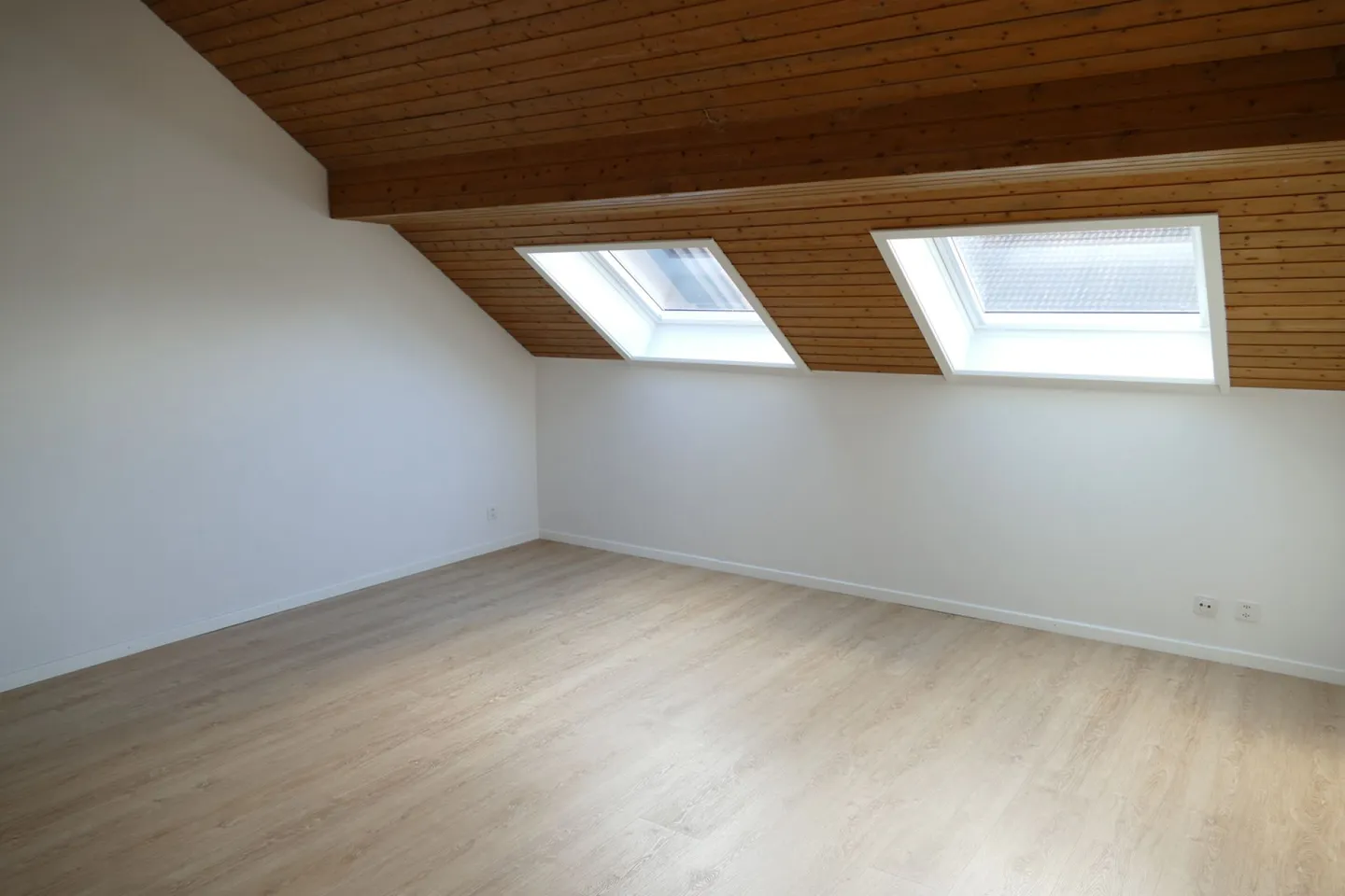 4.5-Room Attic Apartment, Kirchmattstrasse 7 - Photo 9 of 13
