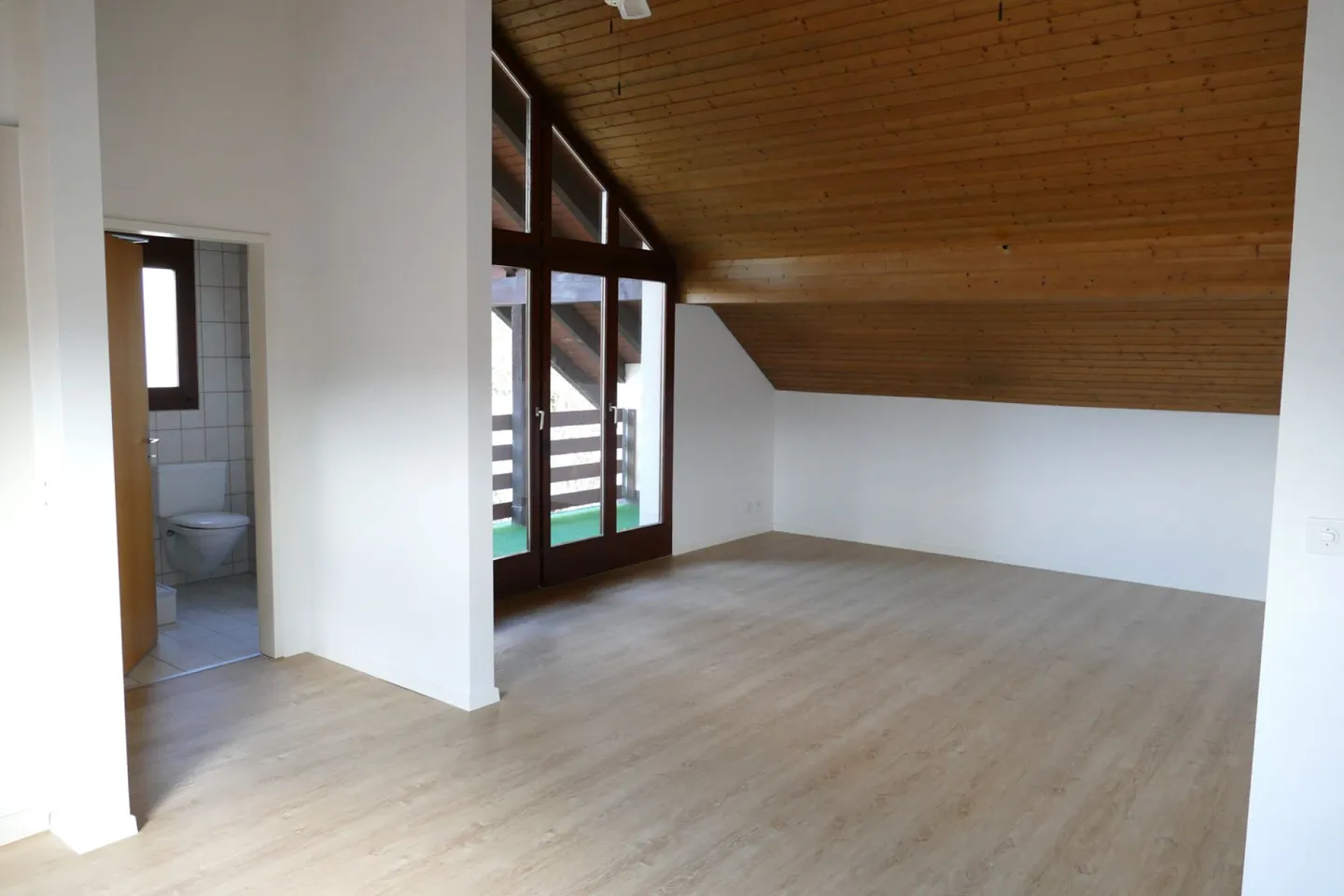 4.5-Room Attic Apartment, Kirchmattstrasse 7 - Photo 1 of 13