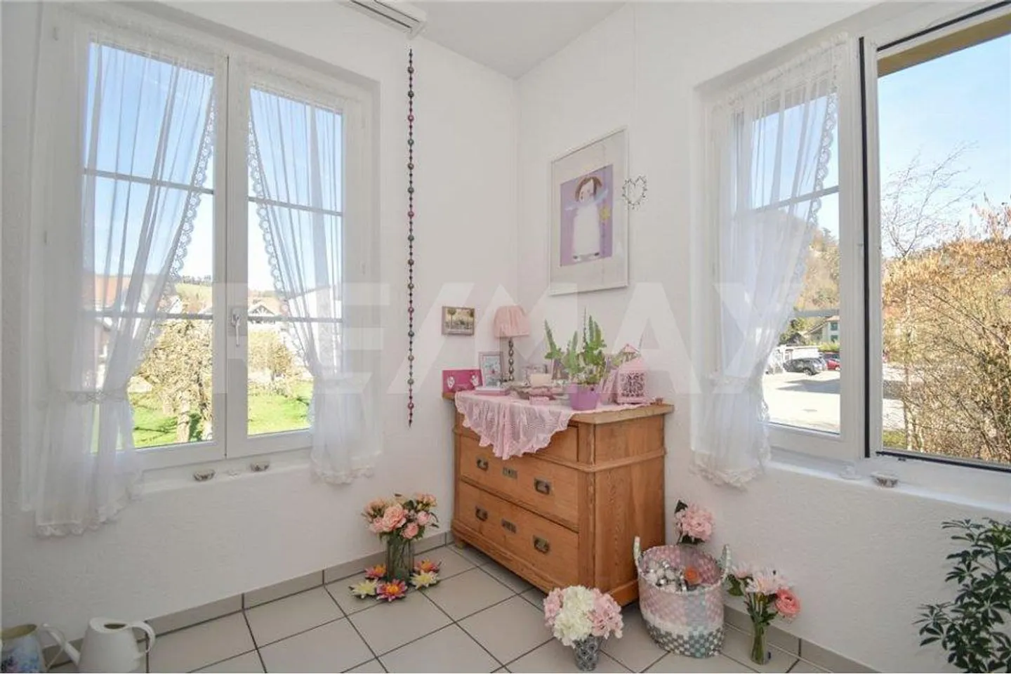 3 Familienhaus mit kleinem gewerblichem Atelier und 1427 m² Bauland - Photo 4 of 10