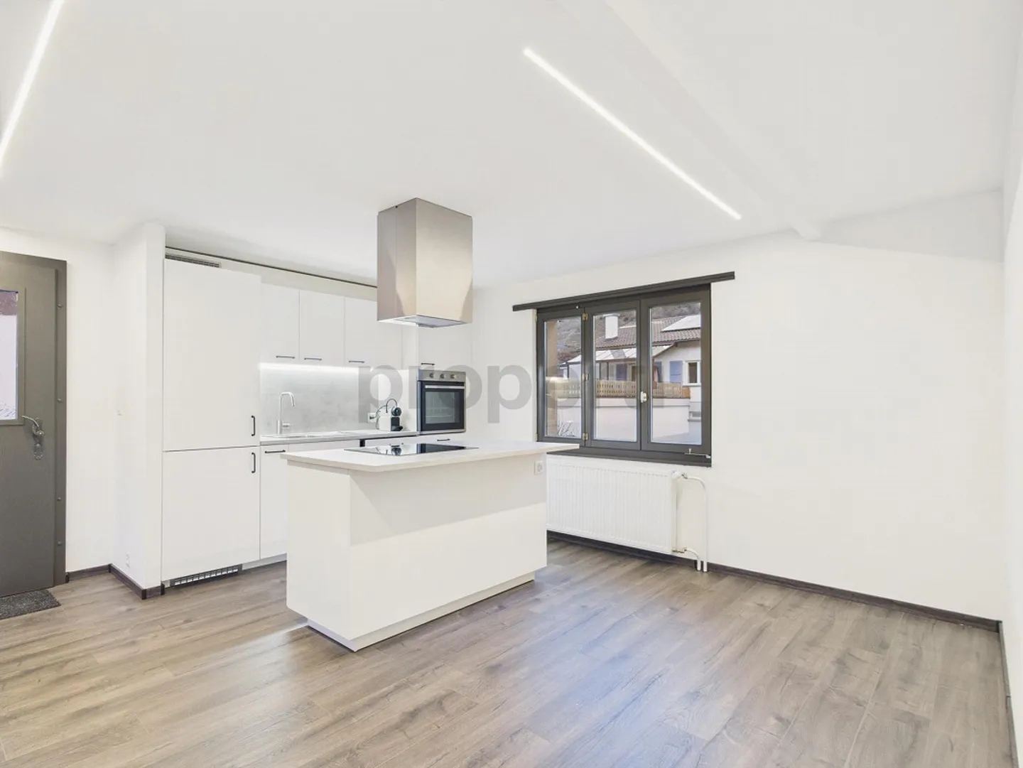 Appartamento ristrutturato di 3,5 locali con balcone, Chamoson - Foto 2 di 12