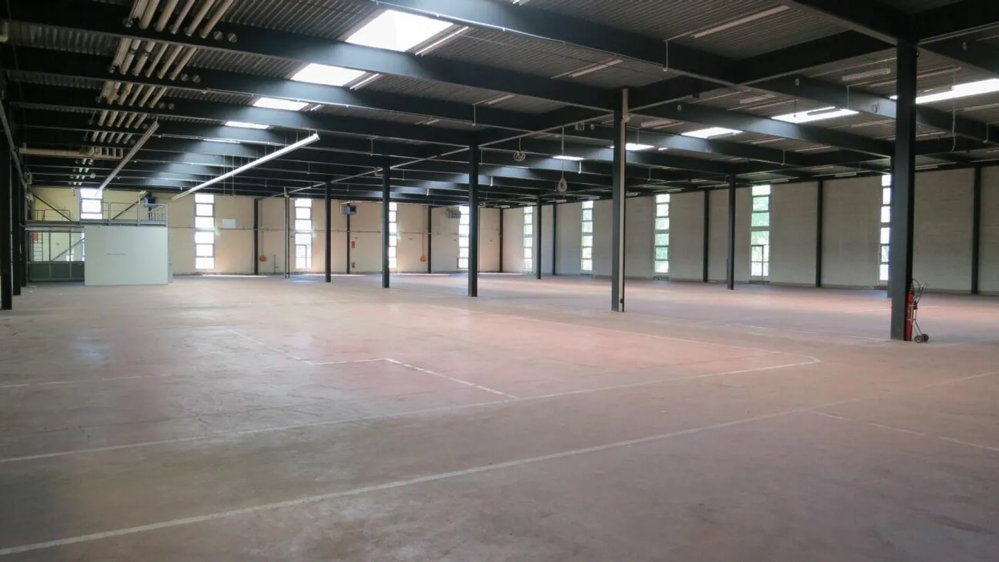 Industrielle Flächen und Büros - Foto 4 von 8