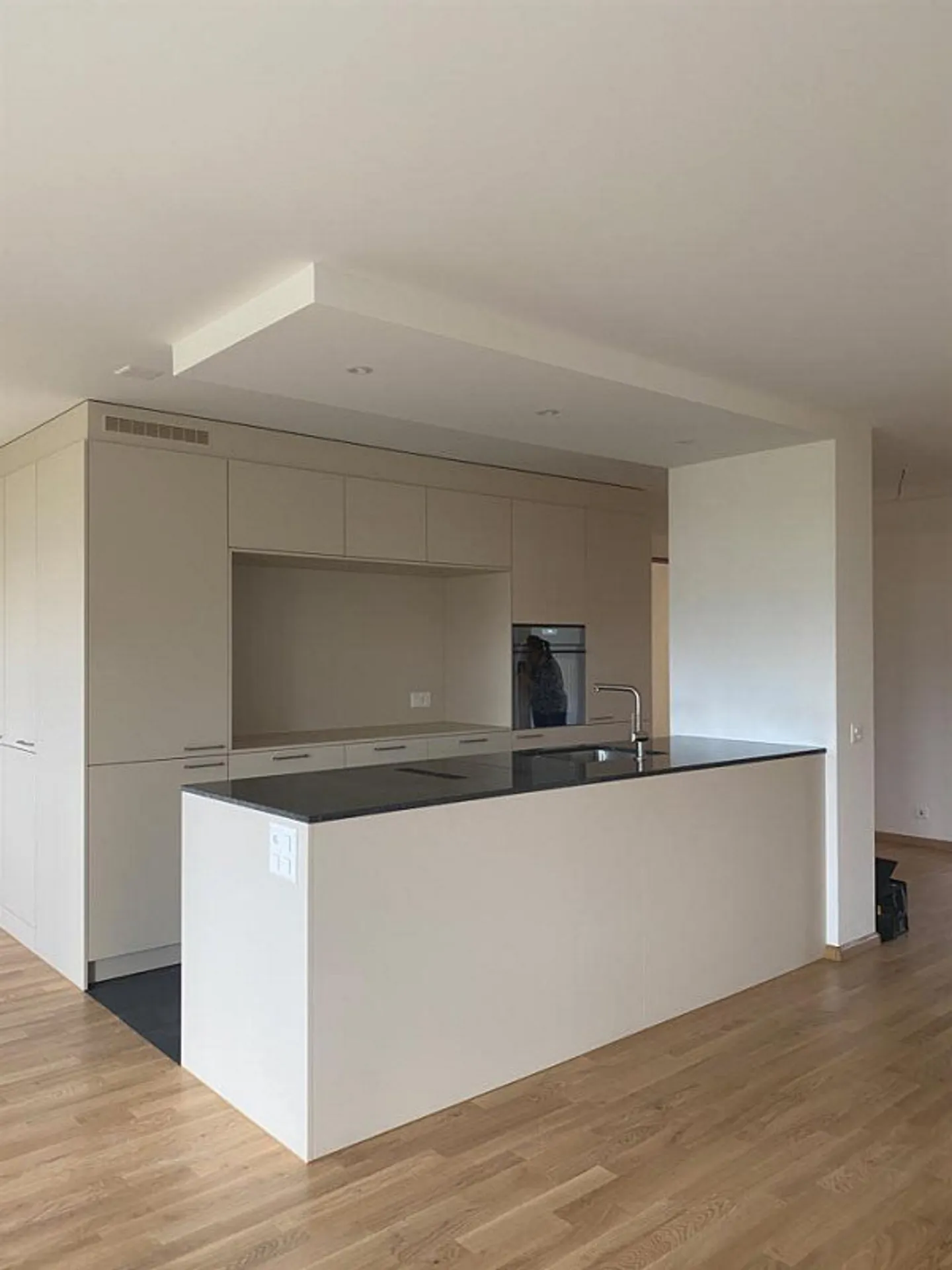 Appartement récemment rénové avec vue sur la verdure à louer - Photo 2 sur 6