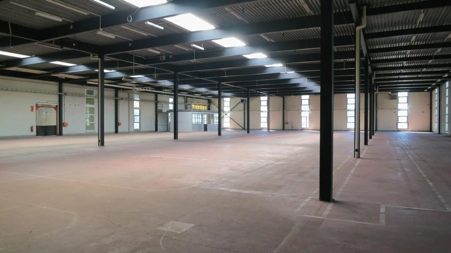 Industrielle Flächen und Büros - Foto 5 von 8