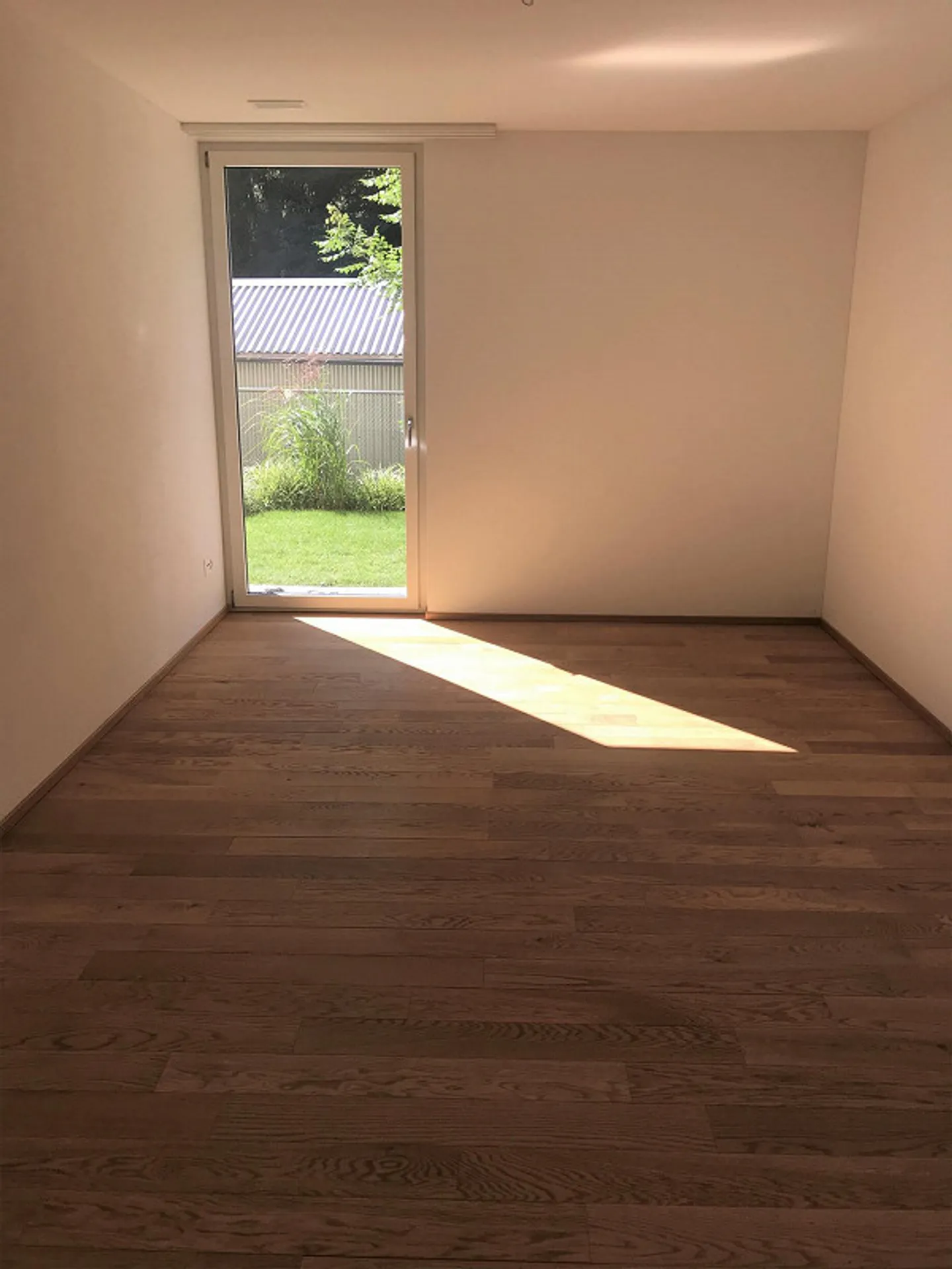 Modernes Erdgeschoss-Apartment - Foto 3 von 7