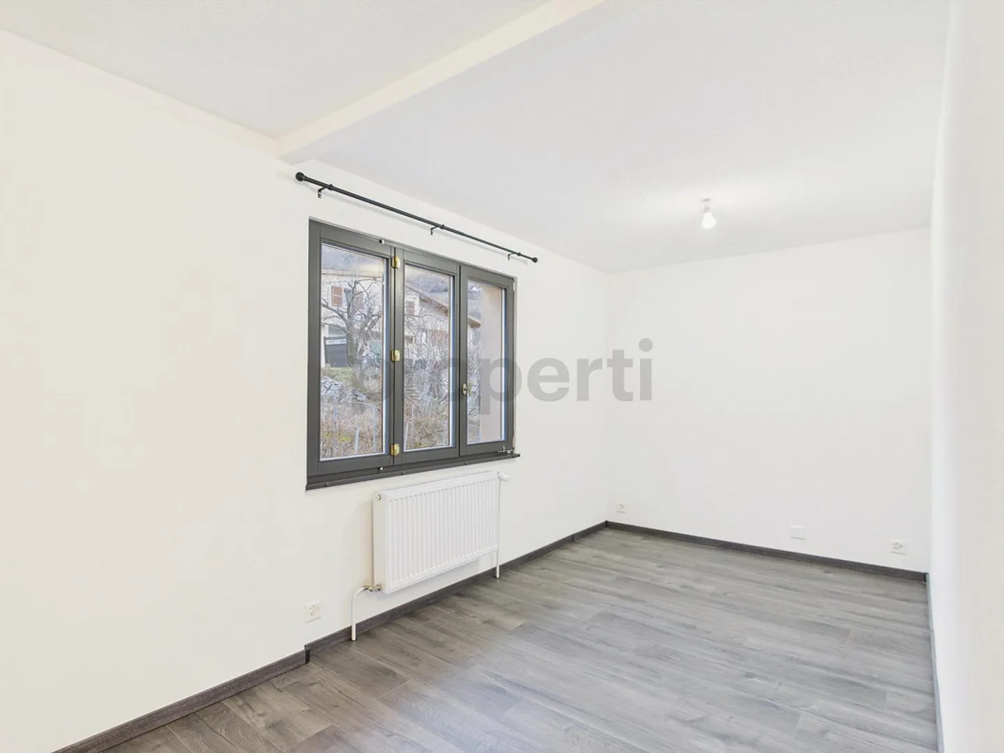 Appartamento ristrutturato di 3,5 locali con balcone, Chamoson - Foto 8 di 12