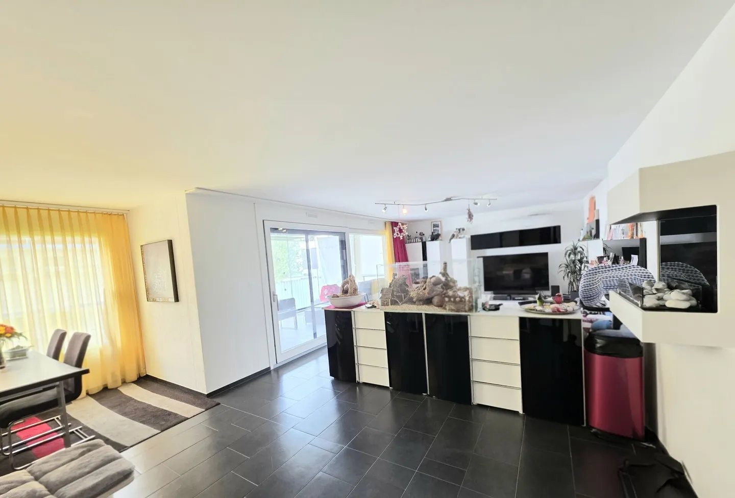 Appartamento familiare di 4,5 stanze con standard Minergie a Würenlos - Foto 4 di 15