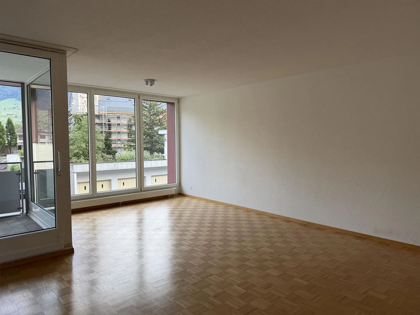 Vie spacieuse avec loggia couverte - Photo 2 sur 9