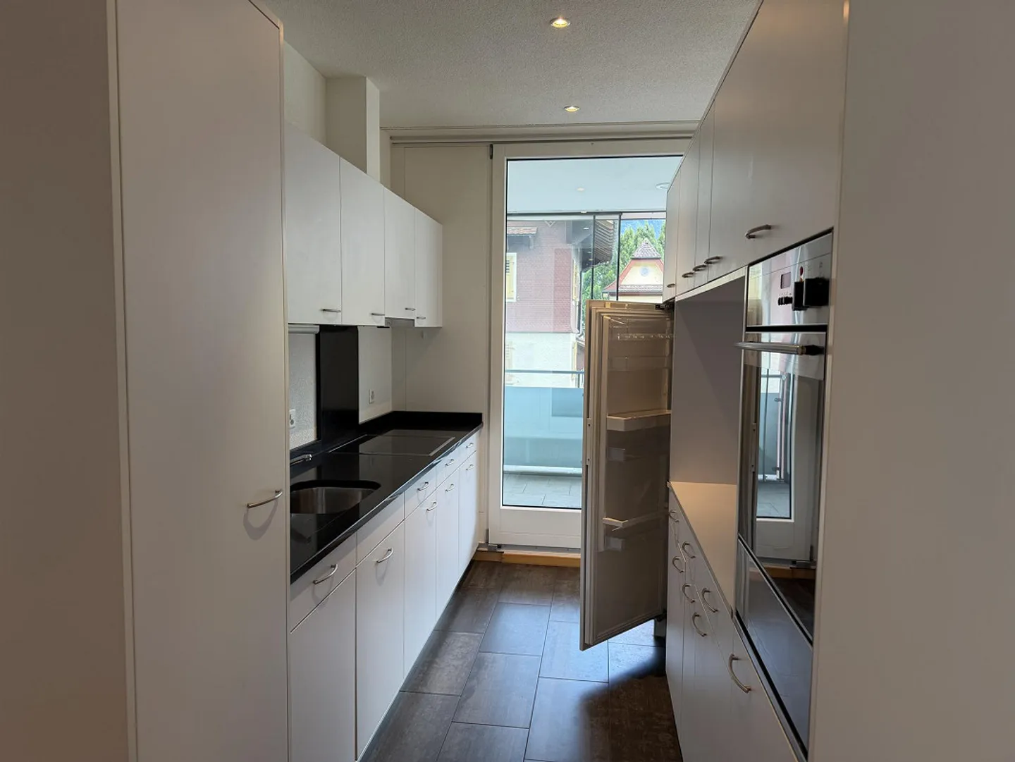 Vie spacieuse avec loggia couverte - Photo 5 sur 9
