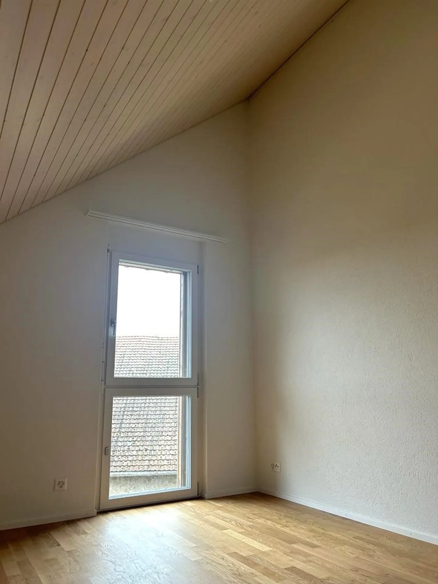 3.5 Zimmerwohnung Dachgeschoss mit Galerie - Foto 8 von 13