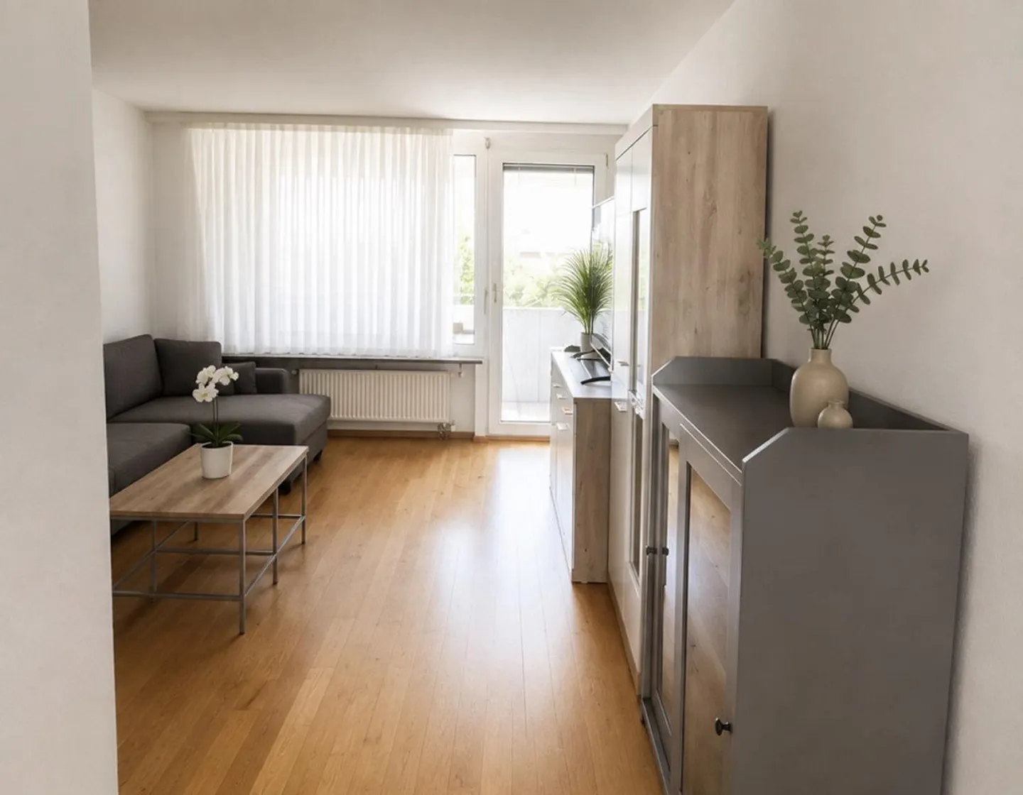 Appartement 3,5 pièces au centre de Reinach / BL - Photo 2 sur 11