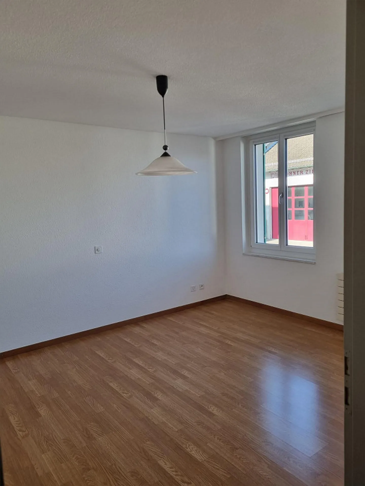 Helle 4.5-Zimmerwohnung mit Balkon - Foto 6 von 10