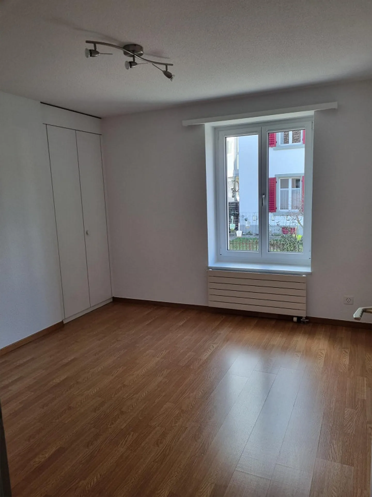Helle 4.5-Zimmerwohnung mit Balkon - Foto 7 von 10