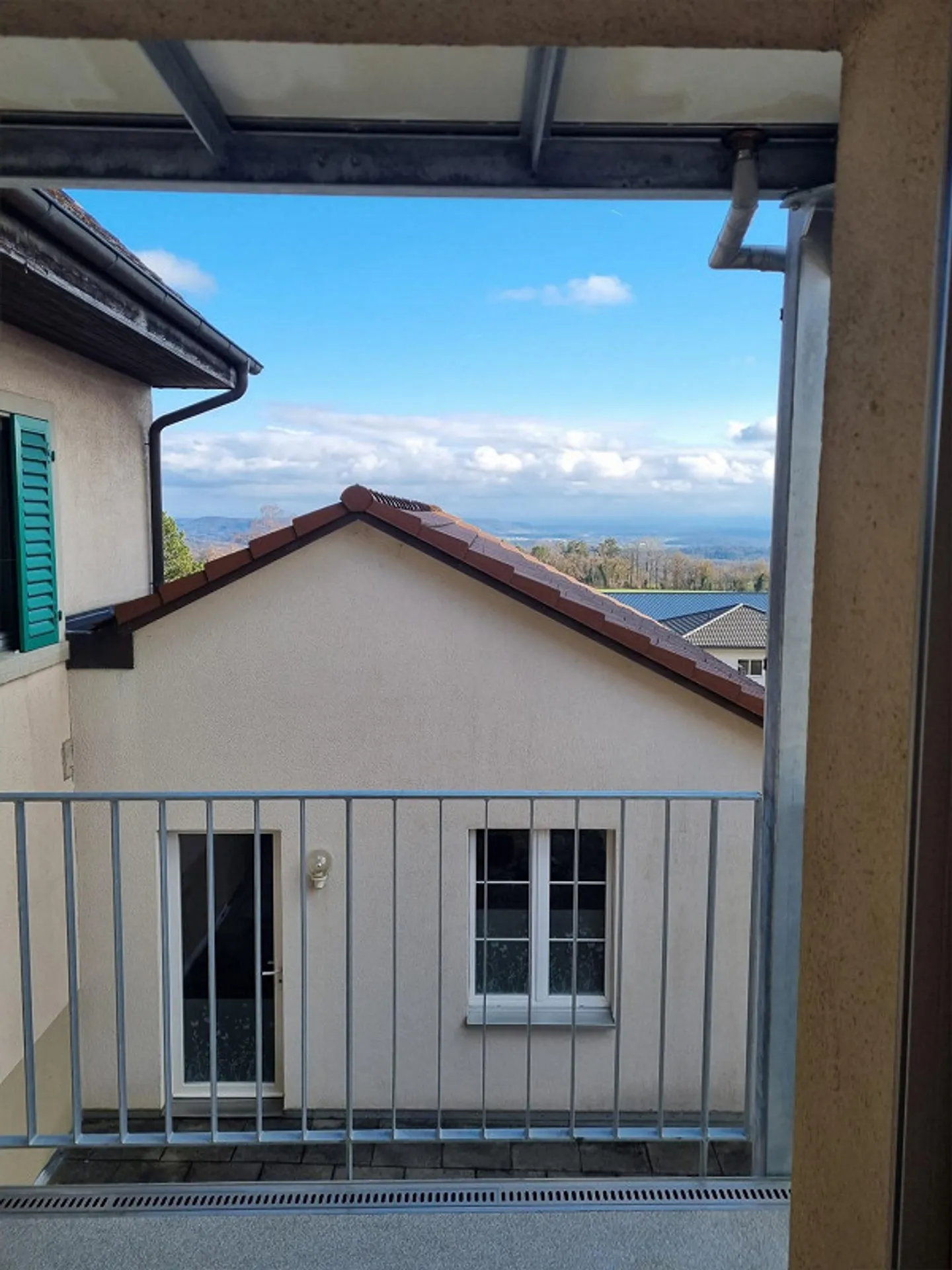 Helle 4.5-Zimmerwohnung mit Balkon - Foto 4 von 10