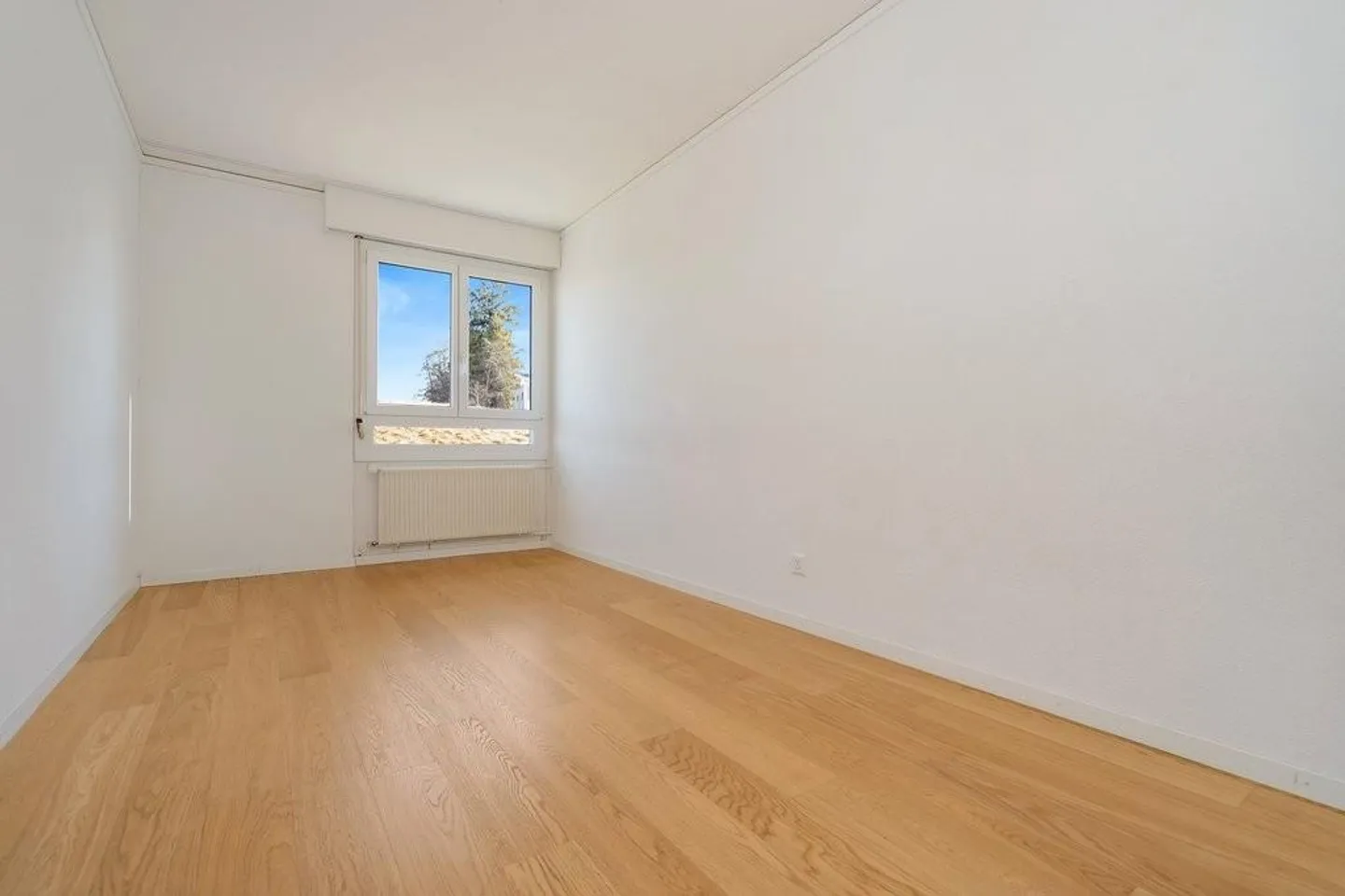 Bright 4.5-room apartment with balcony and view! - Photo 5 of 9