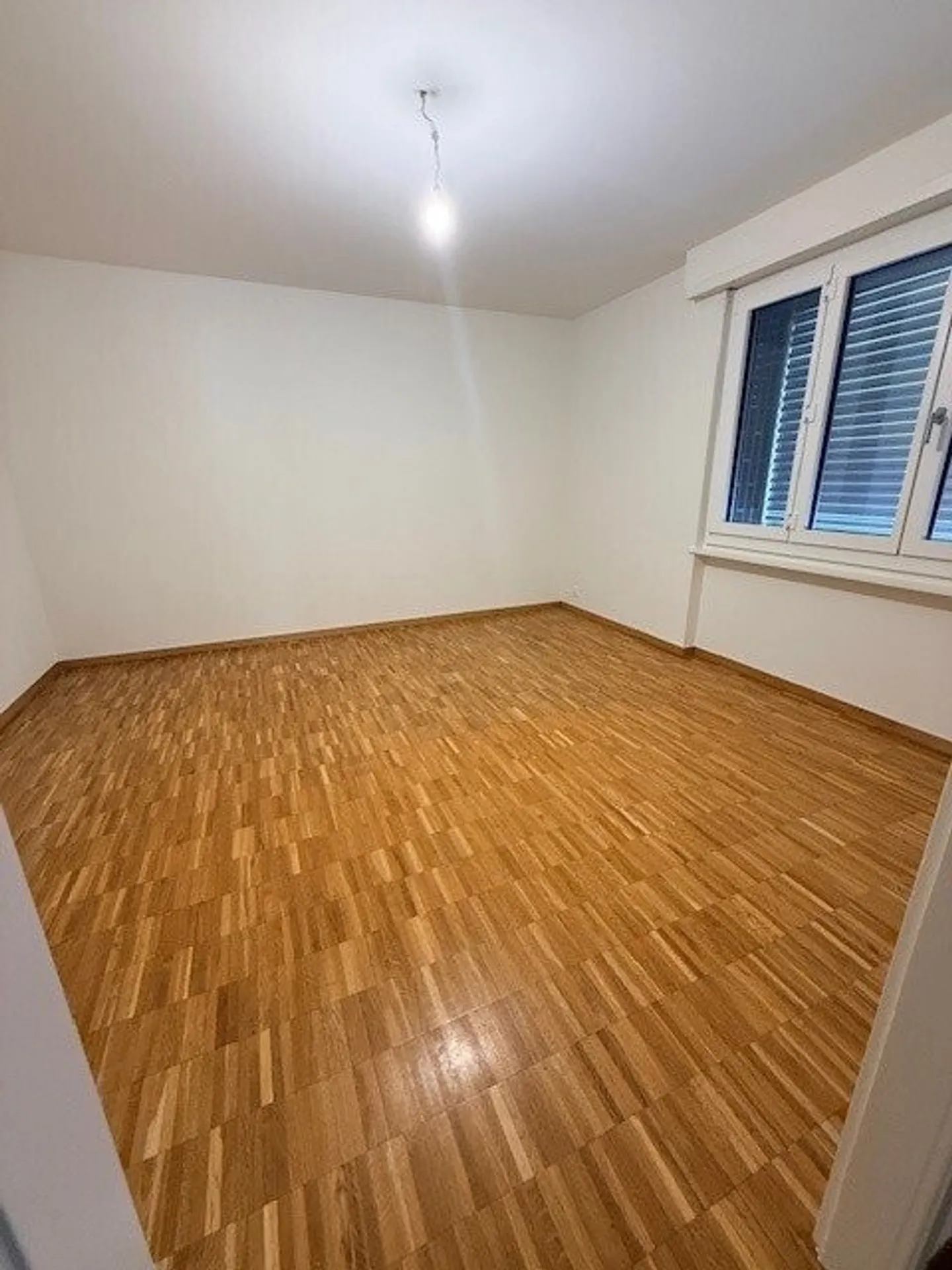 Appartamento con 3,5 stanze e terrazza privata - Foto 5 di 8