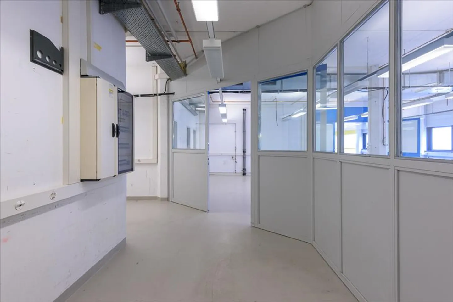 Espace Commercial Spacieux à Gland - Photo 5 sur 6