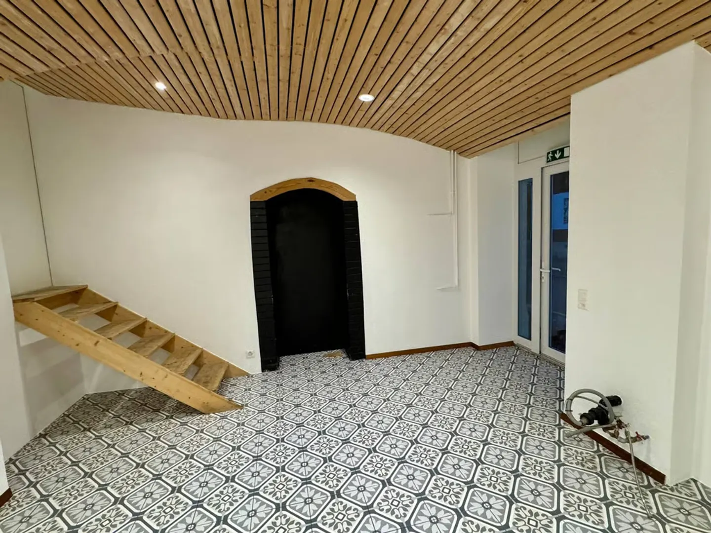 Gewerbefläche von etwa 30 m2 in Sainte-Croix - Foto 2 von 5