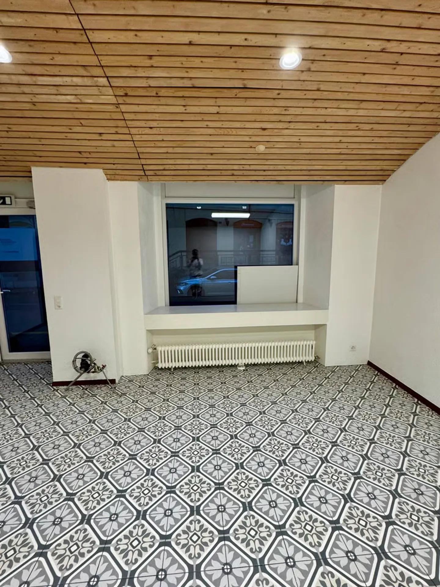 Gewerbefläche von etwa 30 m2 in Sainte-Croix - Foto 3 von 5