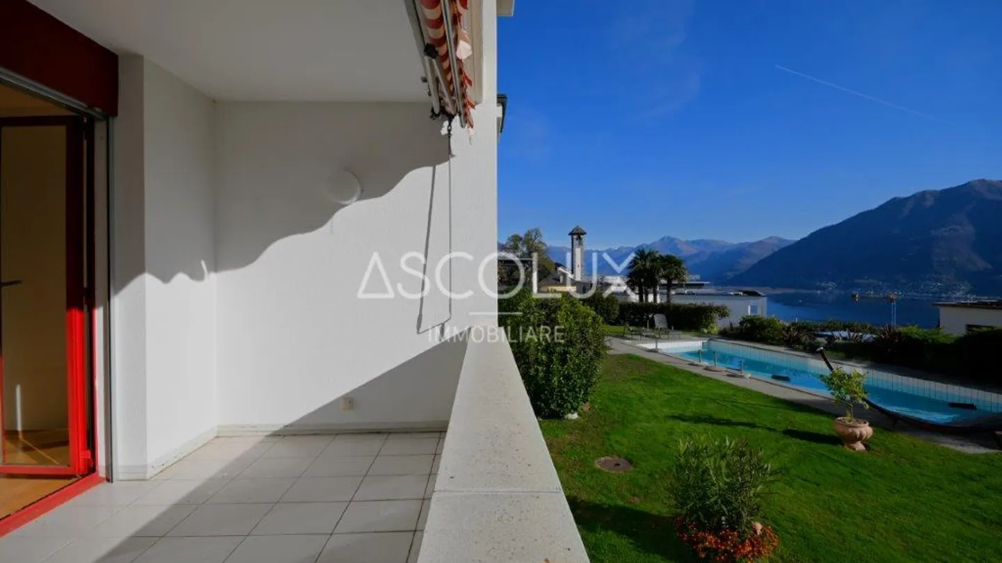 Grazioso appartamento di 2.5 locali in residenza con piscina e poss... - Foto 8 di 13