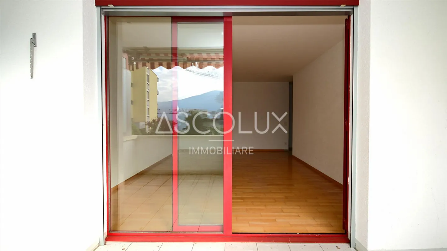 Grazioso appartamento di 2.5 locali in residenza con piscina e poss... - Foto 9 di 13