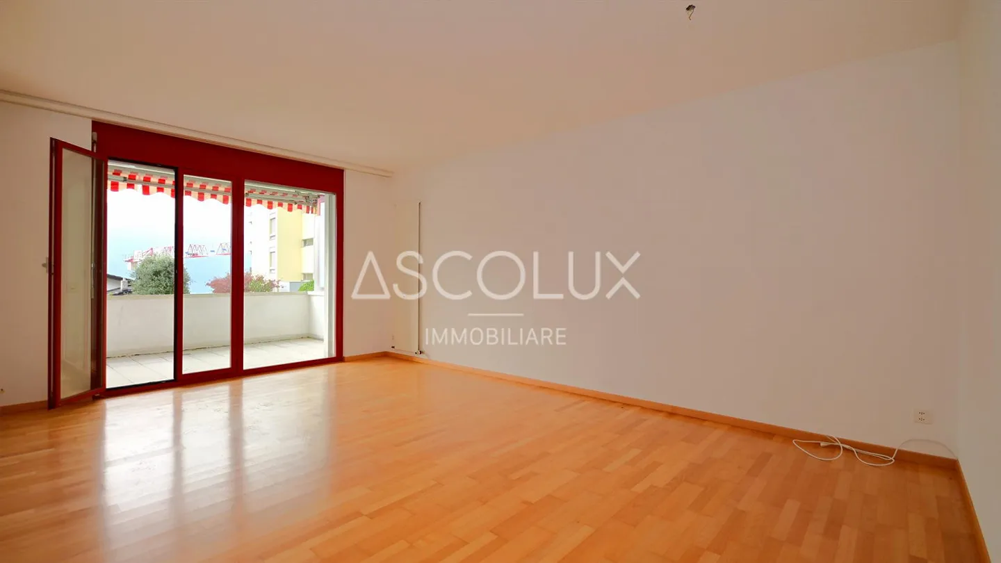 Grazioso appartamento di 2.5 locali in residenza con piscina e poss... - Foto 11 di 13