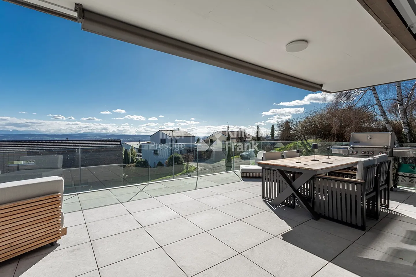Magnifique appartement en penthouse de 4,5 pièces avec vue imprenable sur le lac de Morat à Lugnorre à vendre - Photo 8 sur 9