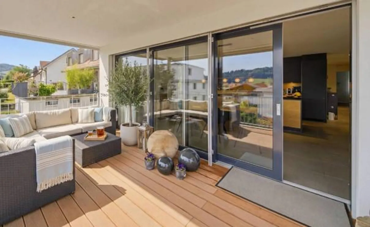 MODERN AND STYLISH IN NATURE - Photo 4 of 11