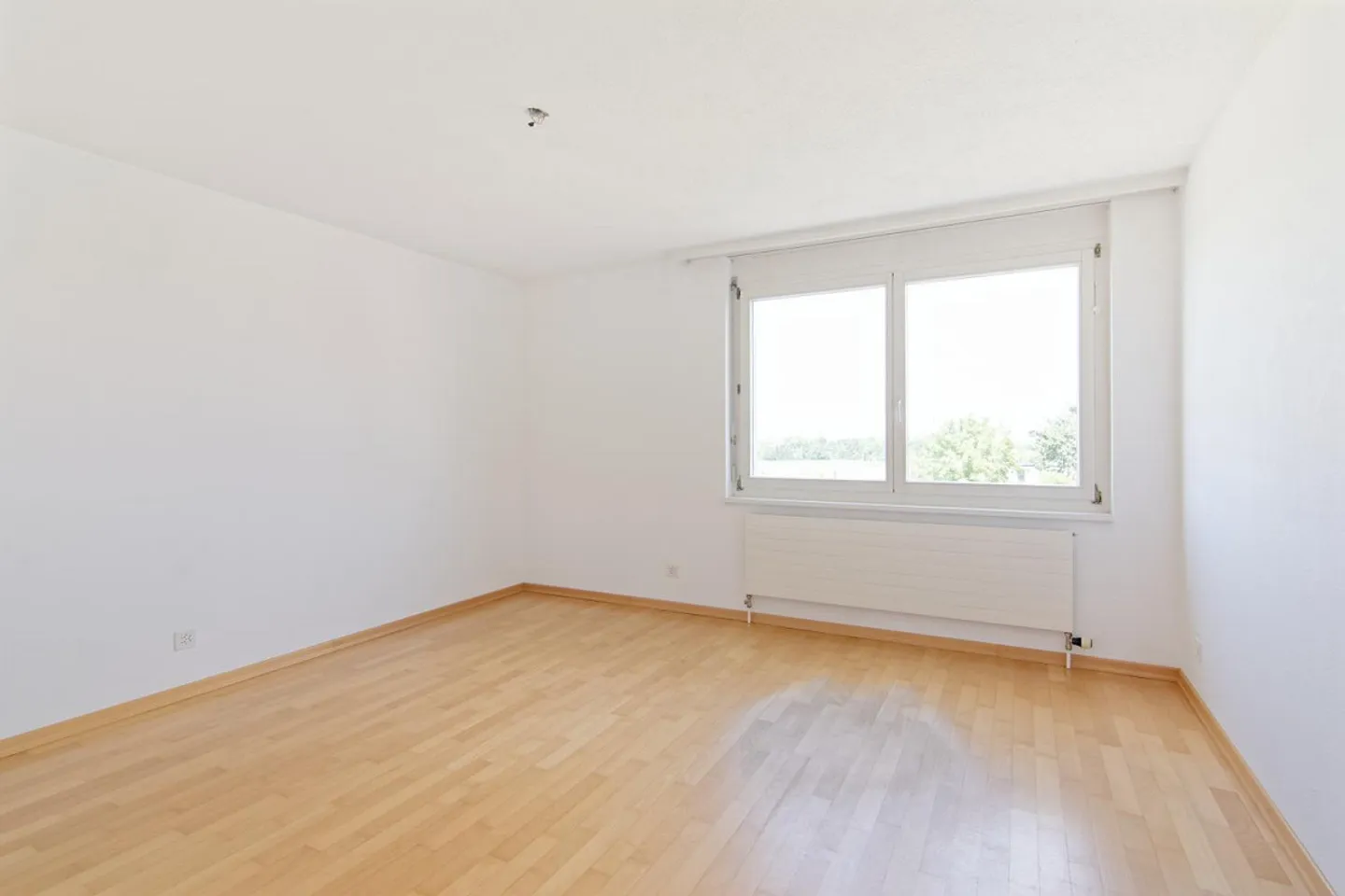 Appartamento spazioso e attraente di 4 1/2 stanze (vista lago) - Foto 8 di 15