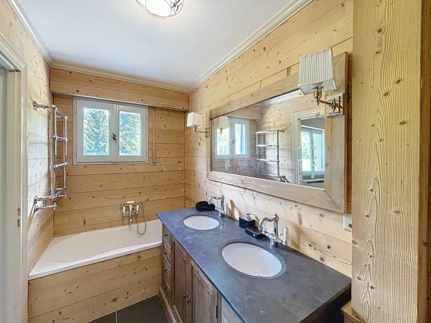 Appartement ensoleillé avec vue - Photo 9 sur 11