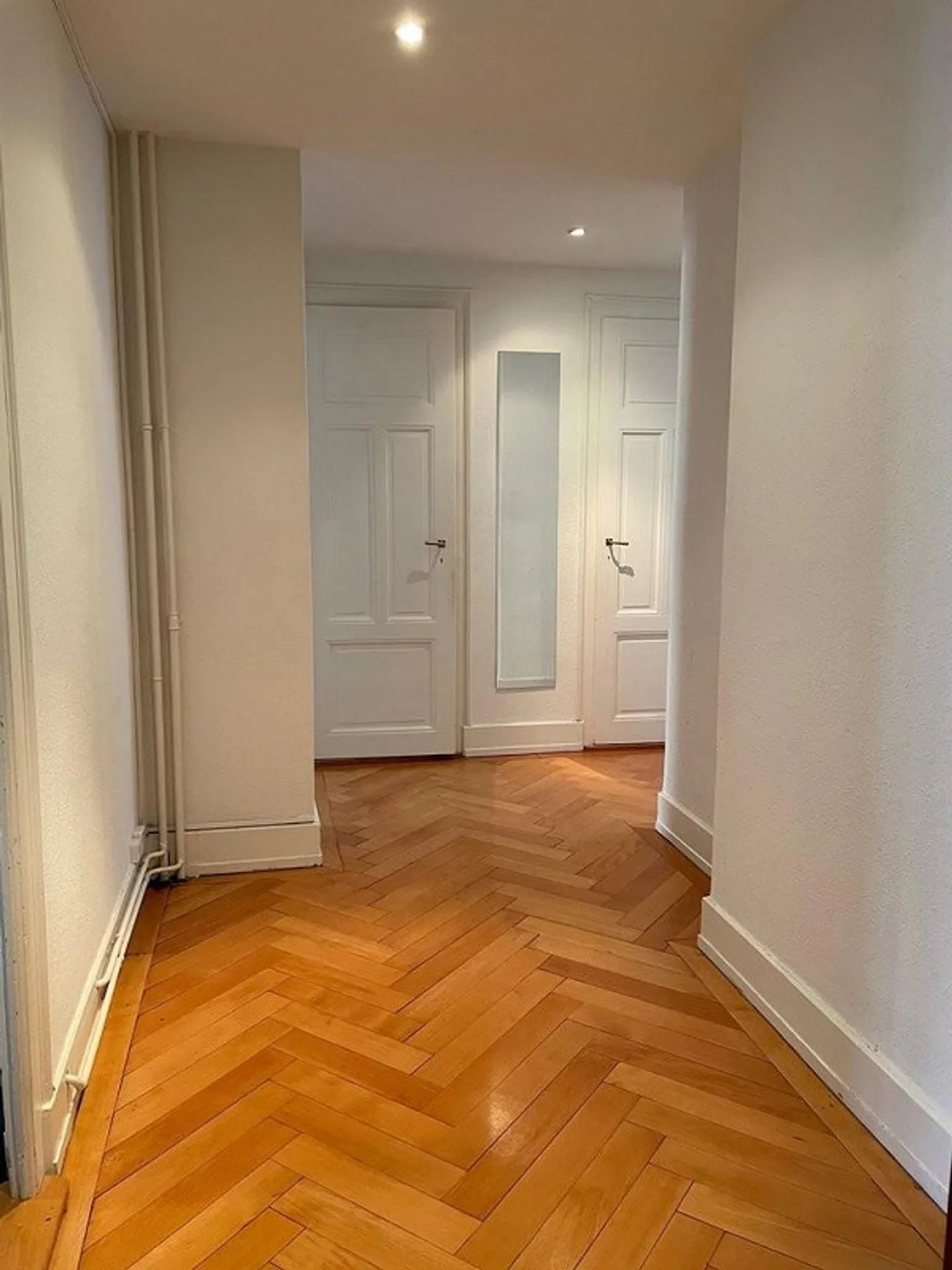 Charmilles - Schönes Apartment mit Balkon - Foto 6 von 9