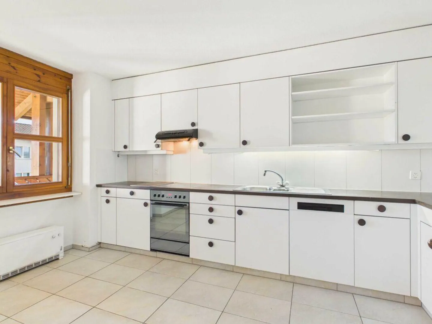 3½-Room Maisonette Apartment on the 2nd Floor and Underground Parking Space in the Village Center - Photo 4 of 11