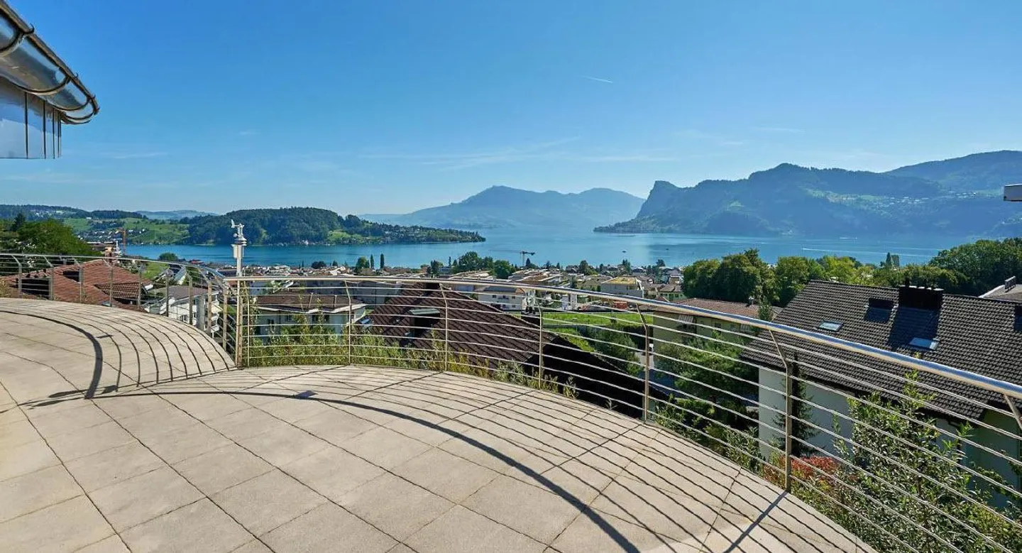 Living with panoramic views and tax benefits. - Photo 2 of 6