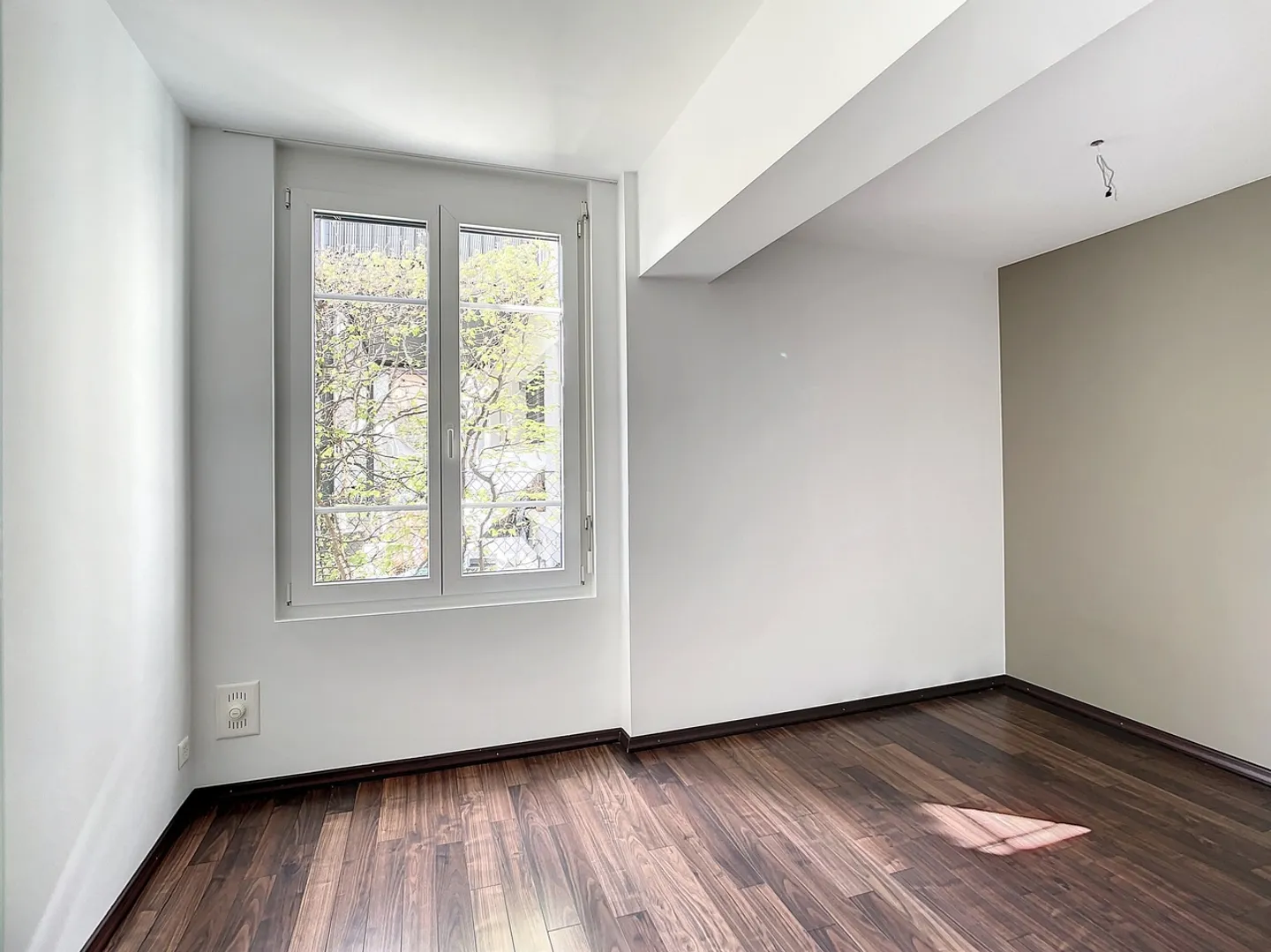 Appartamento con terrazza 5.5 stanze - Foto 10 di 13