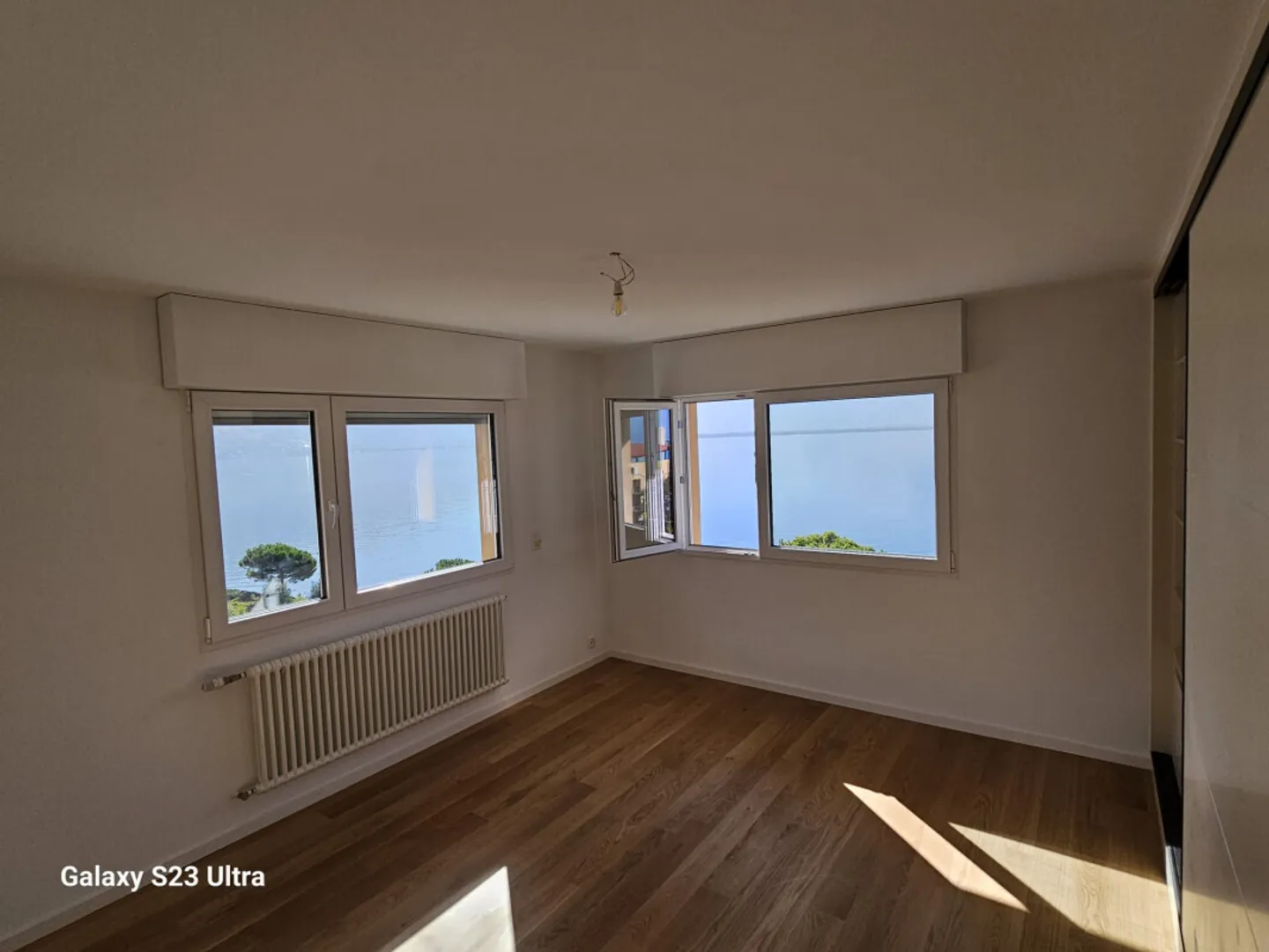 By the lake - Apartment for rent - Photo 2 of 7