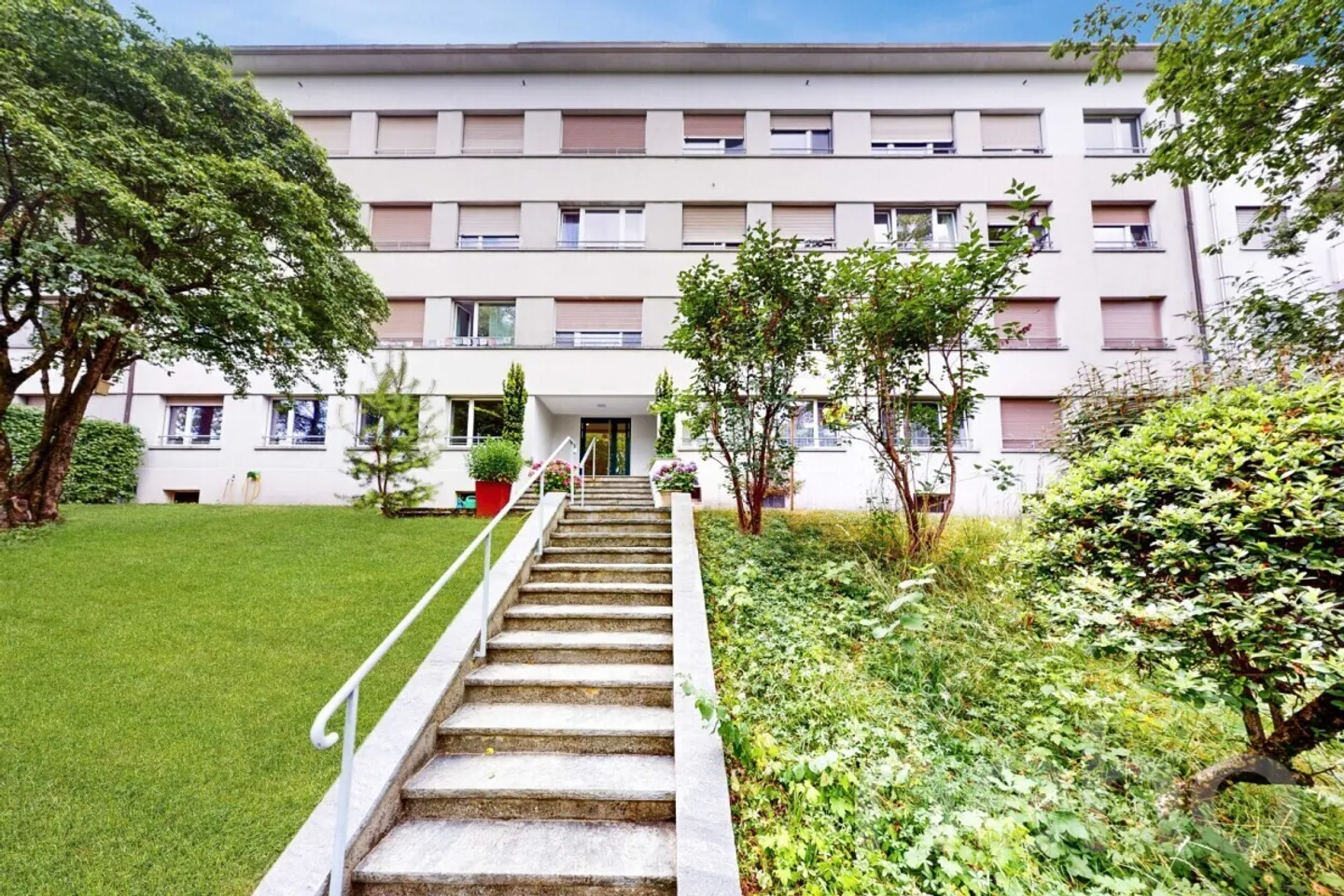 Helles und geräumiges Apartment zu renovieren - Foto 1 von 12